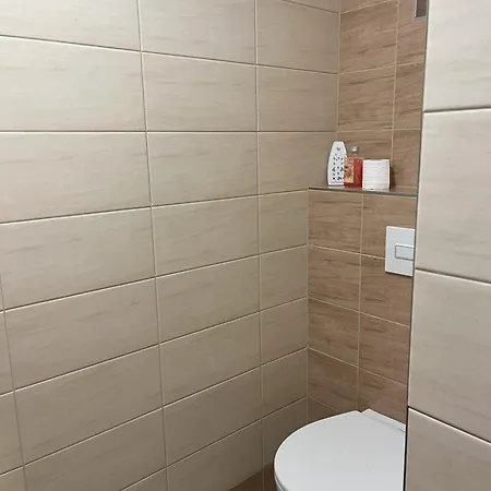 U Javoru Апартаменты Кралики